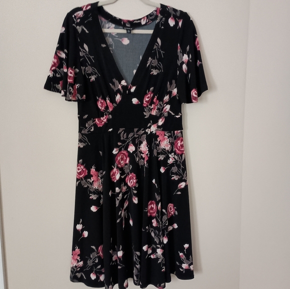 torrid Dresses & Skirts - Torrid Dress Size 10 Black Pink Moody Floral‎ Romantic Cottagecore Whimsigoth